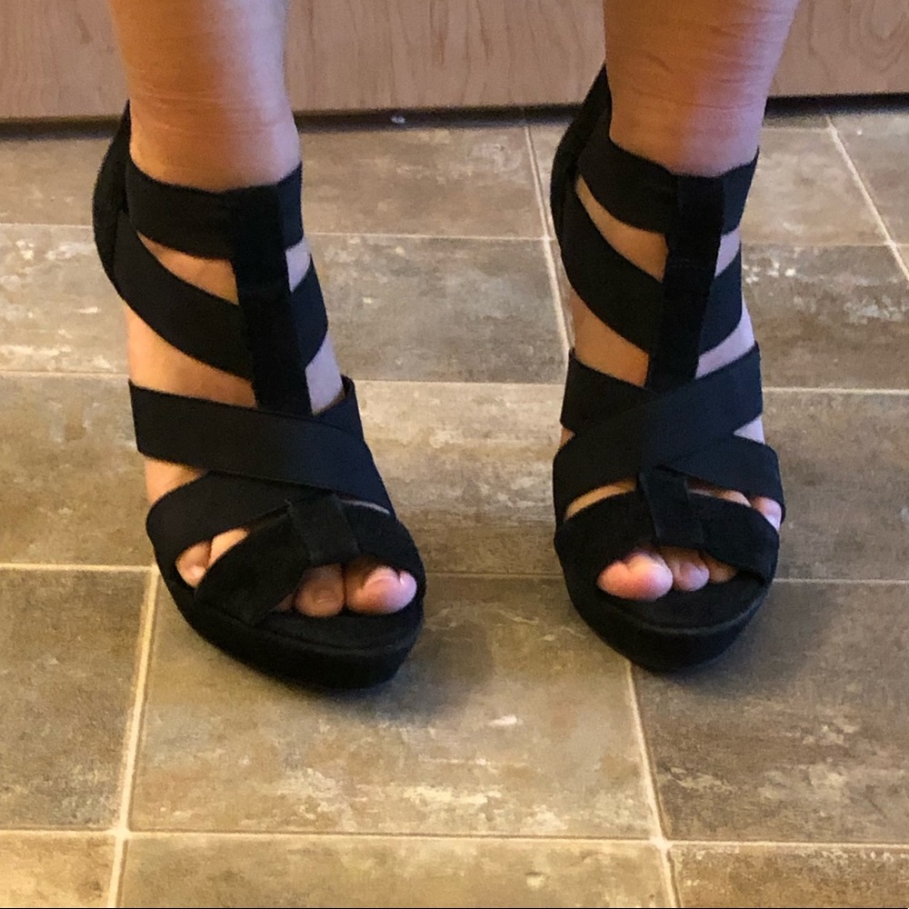 BCBG heels